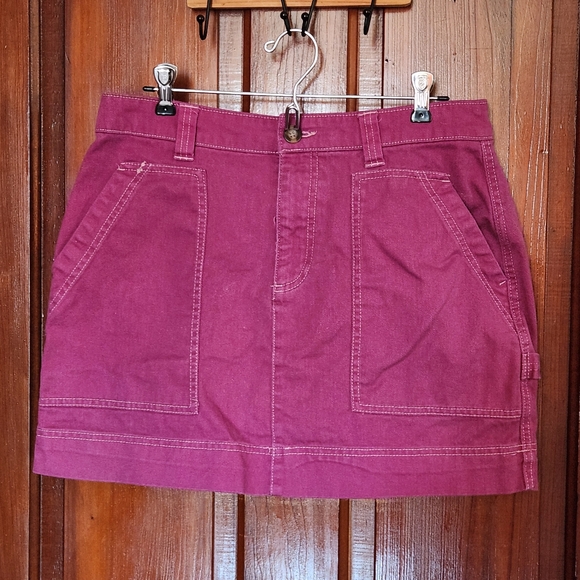 Old Navy Dresses & Skirts - Old Navy Boysenberry Utility Skirt Size 8